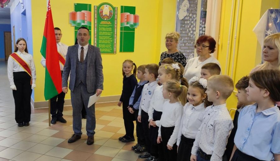 Линейка, посвящённая окончанию II четверти